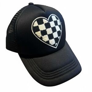 Stylish Black Heart Checkered Women's Hat
